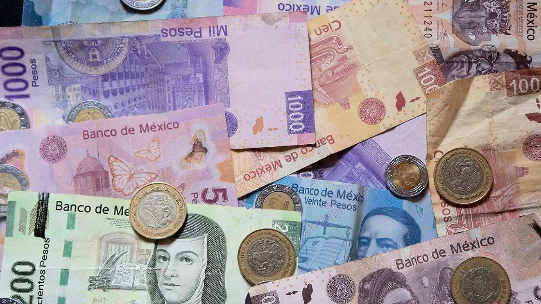 Quizá has visto en redes sociales que monedas y billetes antiguos de México tienen un valor superior al que fue fabricado